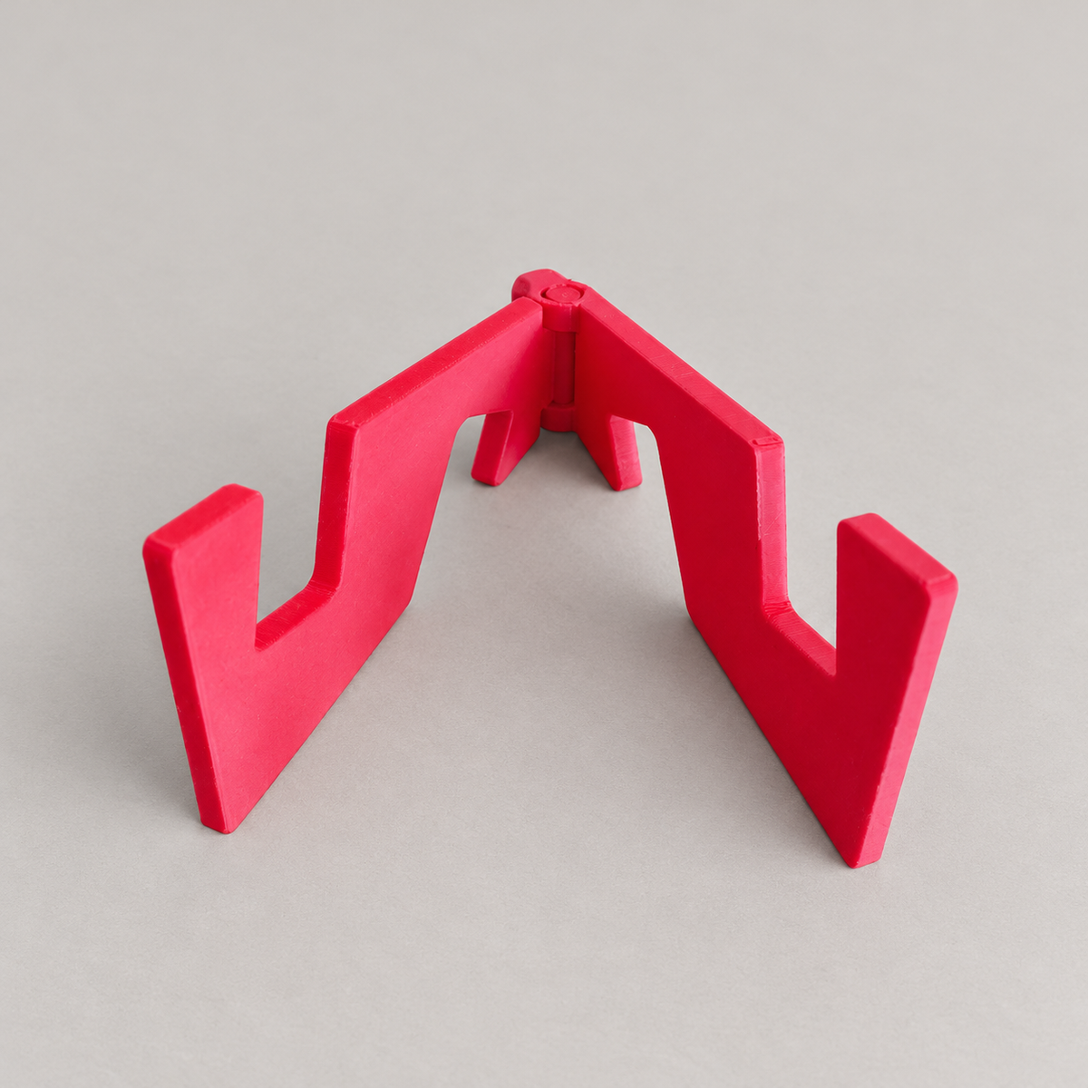 mini-main: retouched original photograph showing actual matte PLA 3D print texture